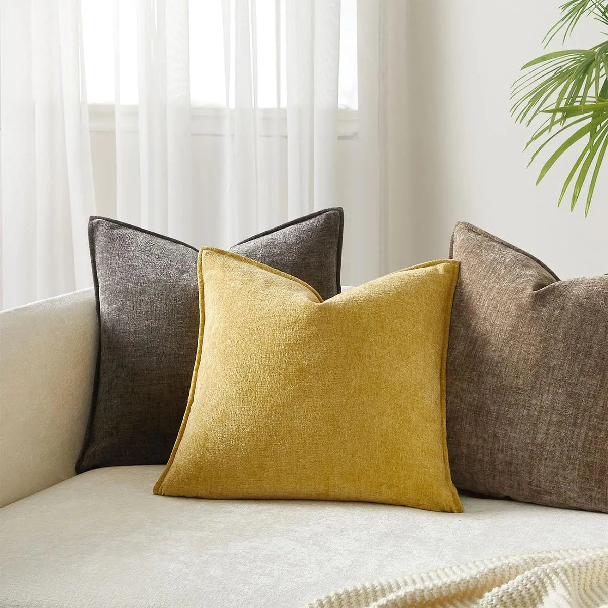 Decorative Pillow Covers Soft Chenille Couch Throw Pillow Cushion Covers with Elegant Design for Sofa Bedroom Living Room